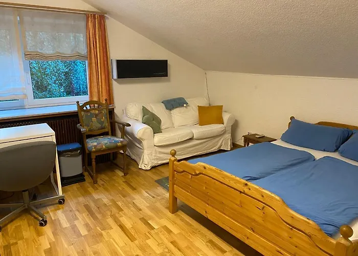 Gemuetliches Zimmer Mit Grossem Bad